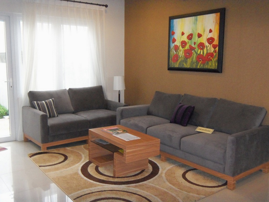Contoh gambar desain interior ruang tamu minimalis sederhana dan modern